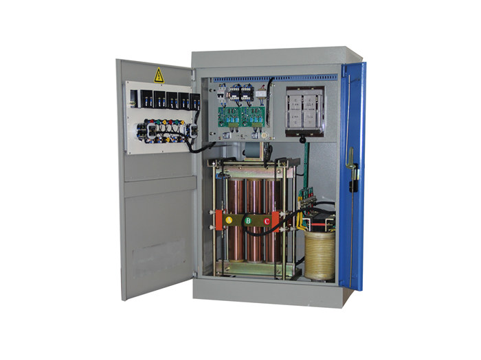 全自動補償式大功率三相電力穩(wěn)壓器SBW-200kva